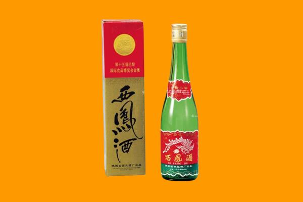 阿拉善西凤酒回收.jpg